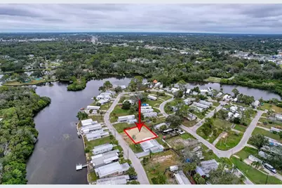 6836 Edgewater Drive, New Port Richey, FL 34652 - Photo 11