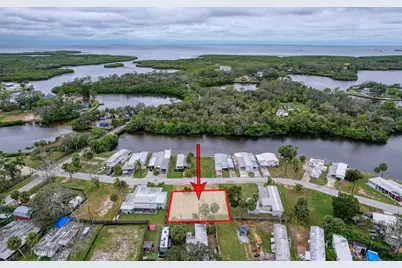 6836 Edgewater Drive, New Port Richey, FL 34652 - Photo 9