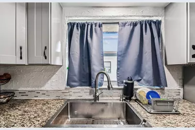 7112 Vista Way, Port Richey, FL 34668 - Photo 23