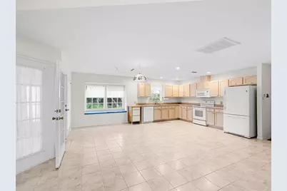 8431 Braganza Street, Spring Hill, FL 34608 - Photo 9