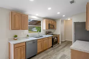 18008 Greensboro St, Spring Hill, FL 34610 - Photo 21