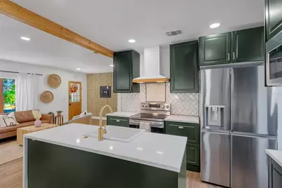 4400 44th Avenue N, Saint Petersburg, FL 33714 - Photo 9