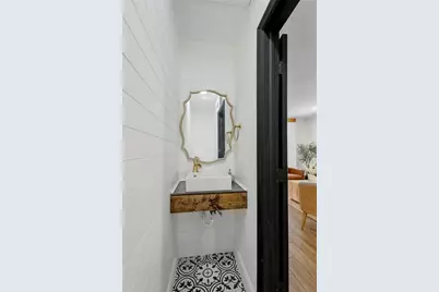 4400 44th Avenue N, Saint Petersburg, FL 33714 - Photo 11