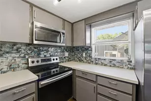 62 S Tyler St, Beverly Hills, FL 34465 - Photo 9