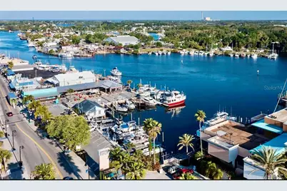 W Spruce Street, Tarpon Springs, FL 34689 - Photo 13