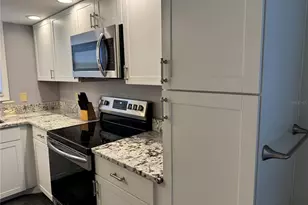 2210 Vista Del Sol Cir, Lutz, FL 33558 - Photo 11