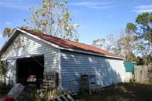 17609 Bathurst Ave, Spring Hill, FL 34610 - Photo 43