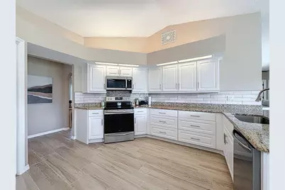 9428 Apple Dumpling Court, Weeki Wachee, FL 34613 - Photo 7