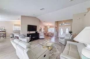9428 Apple Dumpling Ct, Weeki Wachee, FL 34613 - Photo 5
