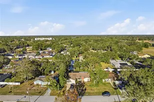 7822 Holiday Dr, Spring Hill, FL 34606 - Photo 35