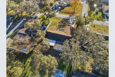 7822 Holiday Drive, Spring Hill, FL 34606 - Photo 33