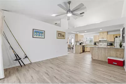 7822 Holiday Drive, Spring Hill, FL 34606 - Photo 45