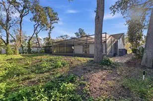 7822 Holiday Dr, Spring Hill, FL 34606 - Photo 29