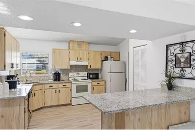 7822 Holiday Drive, Spring Hill, FL 34606 - Photo 47