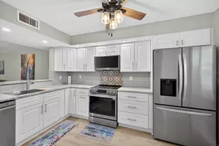 4678 Marine Pkwy, New Port Richey, FL 34652 - Photo 5