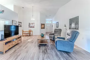 3008 Whispering Pines Ct, Spring Hill, FL 34606 - Photo 11