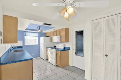 5226 Falcon Drive, Holiday, FL 34690 - Photo 9