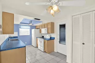 5226 Falcon Dr, Holiday, FL 34690 - Photo 9