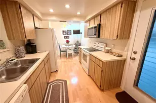 8350 High Point Cir, Port Richey, FL 34668 - Photo 3