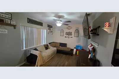 13911 3rd Street, Dade City, FL 33525 - Photo 9