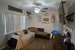 13911 3rd St, Dade City, FL 33525 - Photo 9