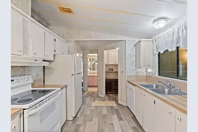 17718 Rockledge Avenue, Spring Hill, FL 34610 - Photo 21