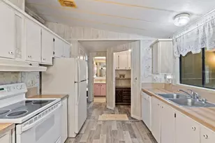 17718 Rockledge Ave, Spring Hill, FL 34610 - Photo 21