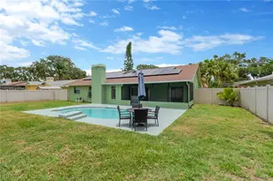 5021 Bridgeport Dr, Safety Harbor, FL 34695 - Photo 5