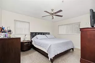 8465 Oak Bluff Dr, Orlando, FL 32827 - Photo 9