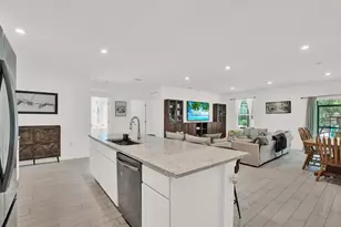 18187 Macassar Rd, Weeki Wachee, FL 34614 - Photo 9