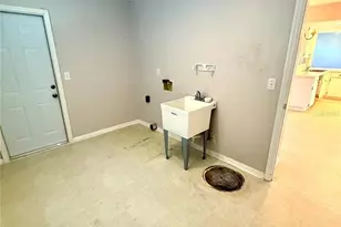 657 Fort Duquesna Dr, Sun City Center, FL 33573 - Photo 23