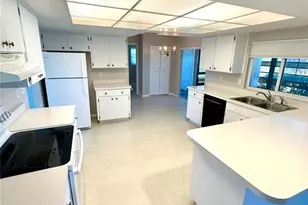 657 Fort Duquesna Dr, Sun City Center, FL 33573 - Photo 7