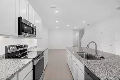 725 Maple Oak Drive, Deland, FL 32720 - Photo 7