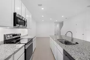 725 Maple Oak Dr, Deland, FL 32720 - Photo 7