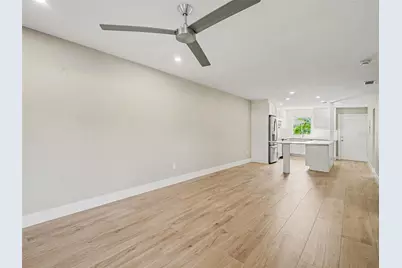 2779 Woodgate Lane #33, Sarasota, FL 34231 - Photo 7