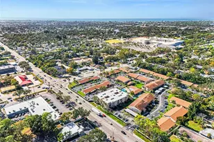 2779 Woodgate Ln, Sarasota, FL 34231 - Photo 45