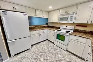 11536 Baywood Meadows Dr, New Port Richey, FL 34654 - Photo 9