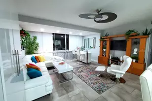 31 Island Way, Clearwater Beach, FL 33767 - Photo 7