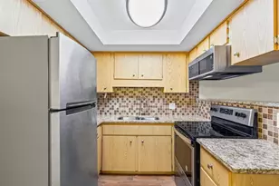 6037 Chesham Dr, New Port Richey, FL 34653 - Photo 9