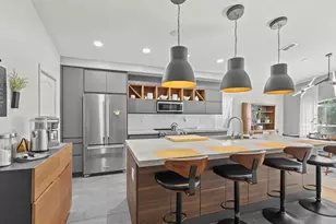 11446 Sinatra Ct, New Port Richey, FL 34654 - Photo 9