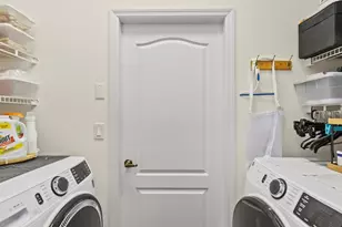 11446 Sinatra Ct, New Port Richey, FL 34654 - Photo 29