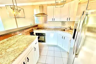 3315 58th Ave S, Saint Petersburg, FL 33712 - Photo 5