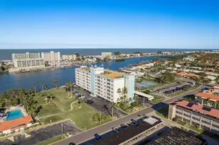 10216 Regal Dr, Largo, FL 33774 - Photo 37