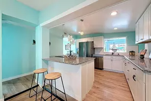 6827 Sanderling Ln, Hudson, FL 34667 - Photo 7