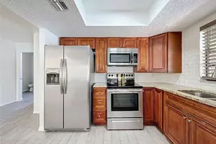 7410 Dundee Ct, Weeki Wachee, FL 34613 - Photo 15