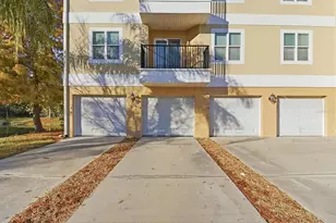 5041 Royal Palms Wy, New Port Richey, FL 34652 - Photo 5