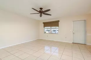 11737 Bayonet Ln, New Port Richey, FL 34654 - Photo 9