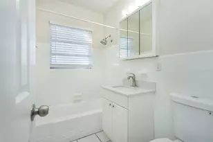 4673 Orlando Cir, Bradenton, FL 34207 - Photo 19