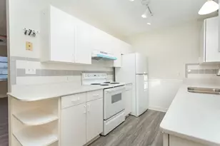 4673 Orlando Cir, Bradenton, FL 34207 - Photo 13