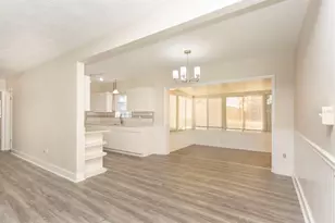 4673 Orlando Cir, Bradenton, FL 34207 - Photo 9